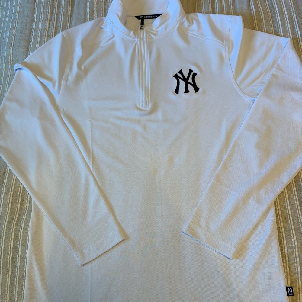 New York Yankees White Quarter-Zip Sweater NWOT